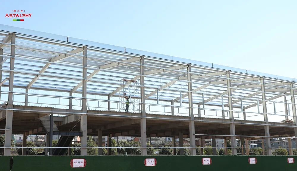 现场直击 | 云南爱尔发楚雄雨生红球藻提取天然虾青素项目（二期工程）加速建设